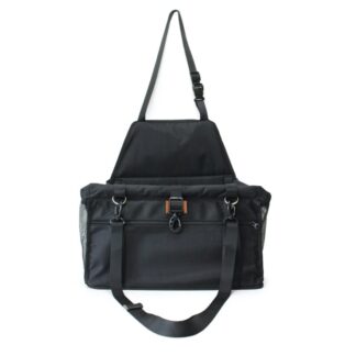 Studio Proud - foldable dog car seat