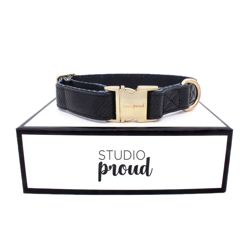 biologie Kudde Instrueren Notre-Dame – Black snakeprint halsband – Studio Proud