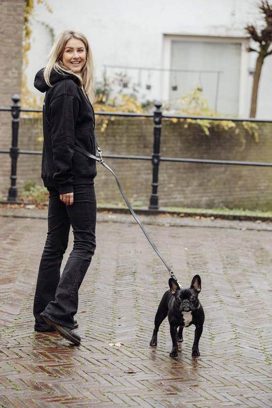 Baleinwalvis ZuidAmerika schieten Covent garden – “Handsfree” zwart leren hondenriem – Studio Proud